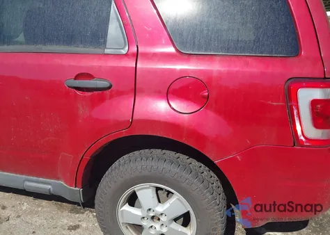 2009 Ford Escape Xlt из США, поврежденный, VIN 1FMCU93G29KC67636